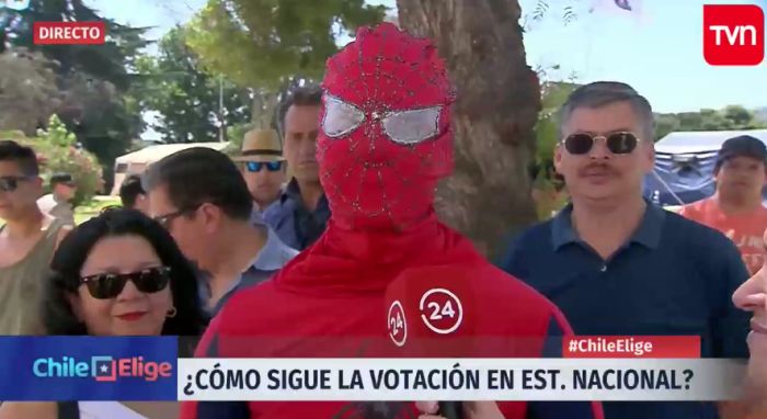 El lado B de las elecciones: fail de Matías del Río, un votante a caballo y mucho reguetón