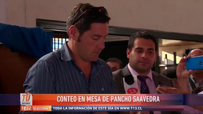 Las bromas que dejó el 'serio' conteo de votos de Pancho Saavedra en Curicó