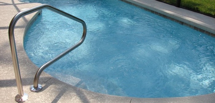 Brasil: ladrón trató de robar en una casa y terminó baleado y ahogado en una piscina