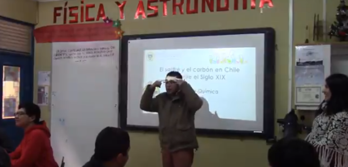 Profesor de Ñuble conquista a sus estudiantes rapeando clases de Historia y Química