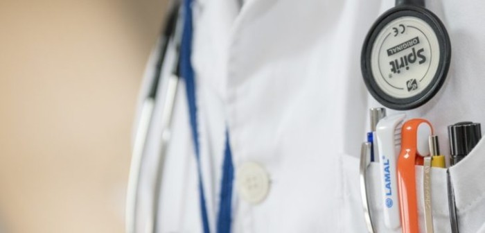 Joven denunció ataque sexual de supuesto doctor en Hospital Salvador: estaba sedada