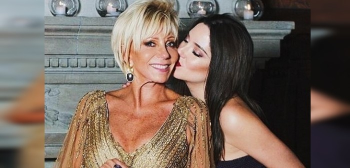 Kel expuso divertida anécdota navideña de su madre mientras era alcaldesa de Pelarco