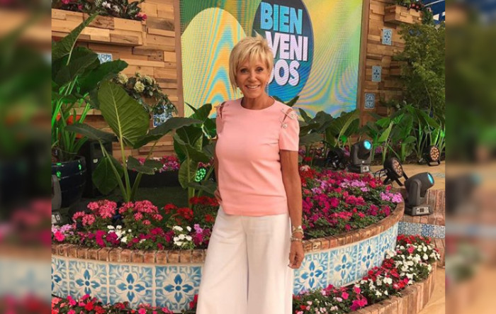 Estilo marino: Raquel Argandoña mostró en redes la original decoración de su mesa navideña