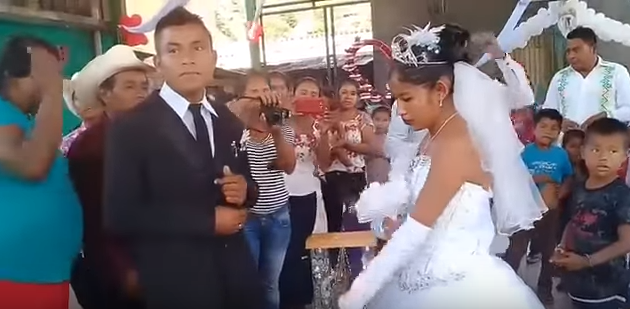 La insólita razón por la que los invitados (incluso los novios) están tristes en una boda