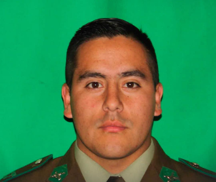 Carabinero de 22 años es la víctima 16 del aluvión en villa Santa Lucía: murió en servicio