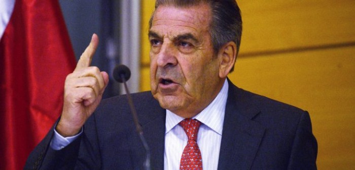 Expresidente Frei es reingresado a la Clínica Alemana