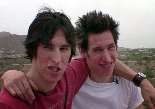 Así eran antes de sus cirugías | Captura - YouTube