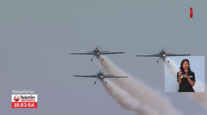 Televidentes criticaron transmisión de la Teletón por cortar show de Halcones de la FACh