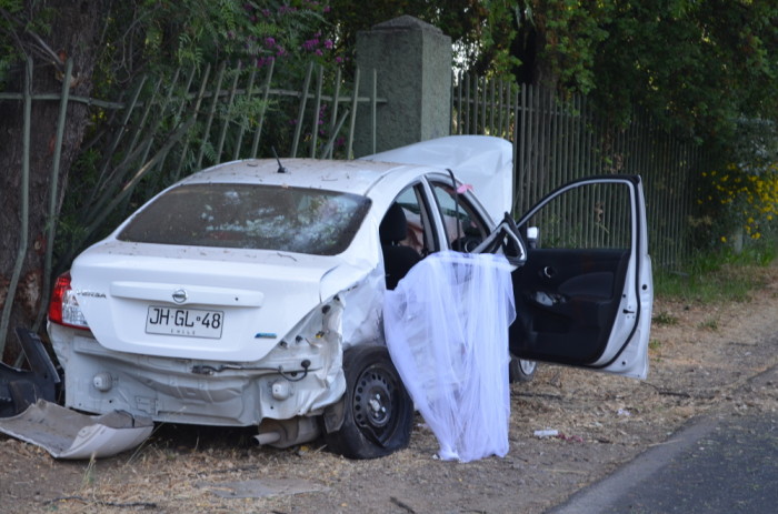 Conductor ebrio arruinó la celebración de recién casados: los chocó y dejó en coma a novia