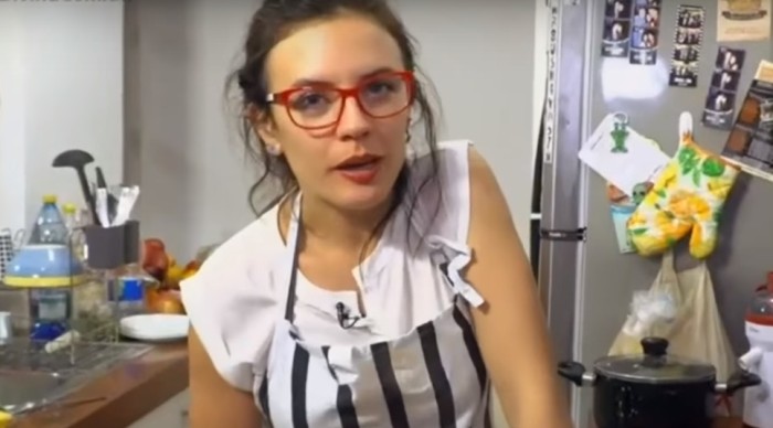 Camila Vallejo emitió declaración pública tras criticada participación en La Divina Comida