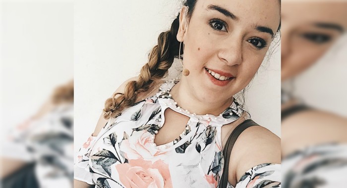 Christell Rodríguez enterneció en redes imitando característico look de su niñez