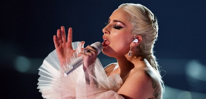 Lady Gaga cautivó en los Grammy con look similar al de personaje de ‘Game of Thrones’