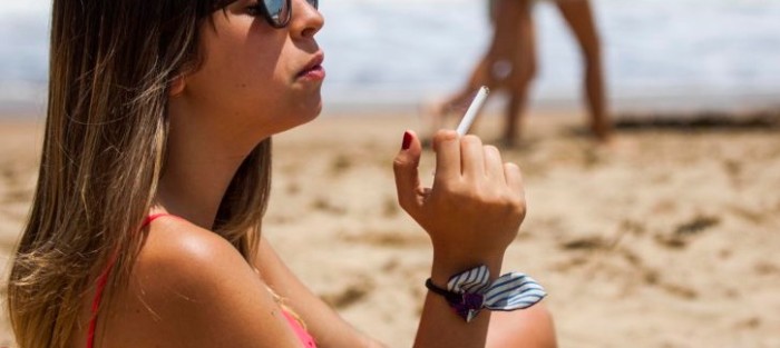 Cigarros saborizados en la mira: Cámara Baja aprobó prohibición de venta