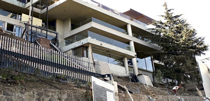 Tenía 8 hijos: la conmovedora historia del colombiano que murió en casa de Alexis Sánchez