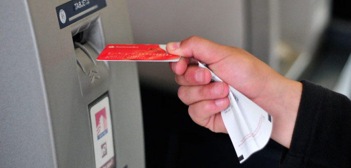 ¿Qué va a pasar con los bancos por el feriado papal de la región Metropolitana?