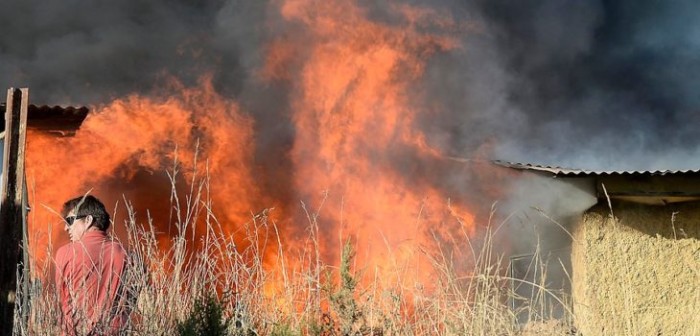 Varios damnificados dejó incendio en sector rural de Yumbel: ya se controló