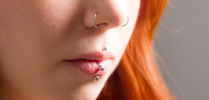 Fue furor en los 90's : este es el sentador piercing que volvería a imponerse este 2018