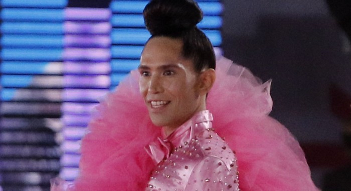 El particular saludo de cumpleaños de Di Mondo a Carola de Moras