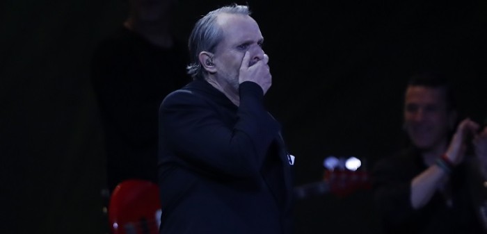 Televidentes no perdonaron regalo del Festival a Miguel Bosé como 'Ícono de Viña'