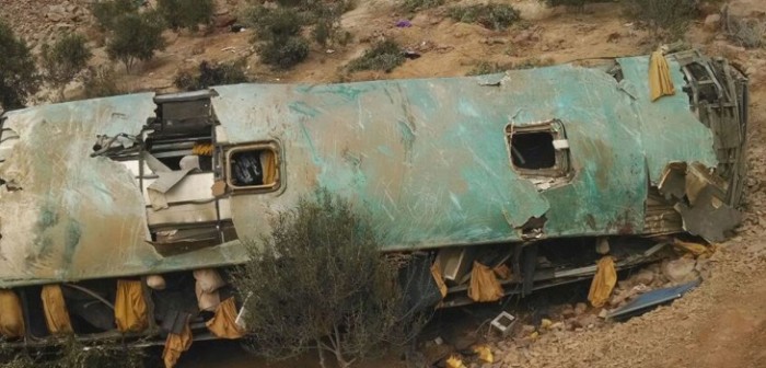 Bus con 45 pasajeros cayó por un acantilado en Perú: hay más de 30 muertos