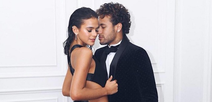 Novia de Neymar es la reina del carnaval de Río en redes: impactó con diminuto traje