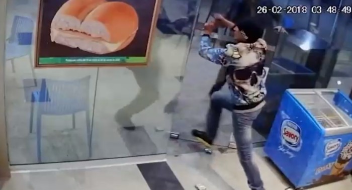 El valiente actuar de trabajador haitiano para evitar un robo: quedó en riesgo vital