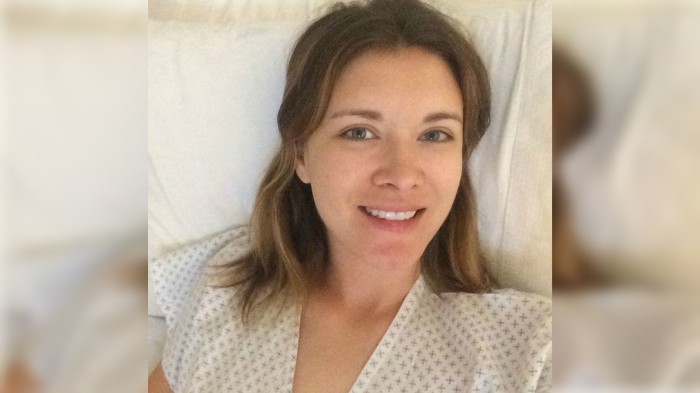 Carla Jara sufrió particular (e inesperado) problema durante operación: la hizo reír