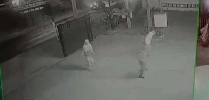 Así fue el momento exacto en que dueño de local repelió a balazos asalto en Pudahuel