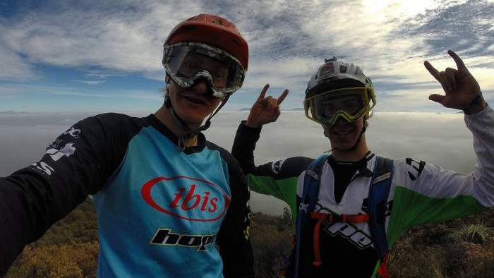 Hijos de Ángela Contreras representarán a Chile en importante evento de deporte extremo