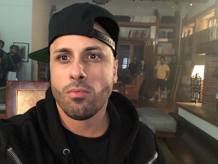 Con cabello y sin tatuajes: Nicky Jam enterneció en redes con fotografía de su infancia
