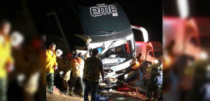 Colisión en Ruta del Itata deja 40 lesionados: auxiliar habría sufrido amputación de pie