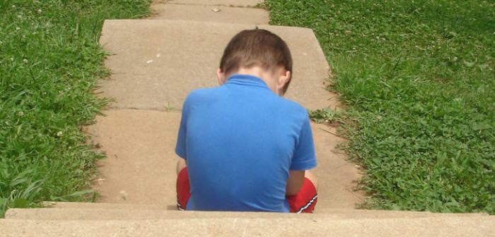 Colegio de Profesores señala que agresiones a niño de 6 años fue un juego de patio