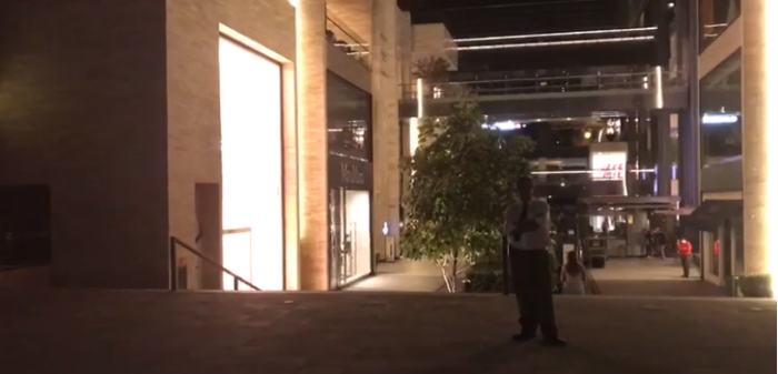 15 ladrones quisieron robar en tienda MacOnline: se devolvieron porque estaba cerrada