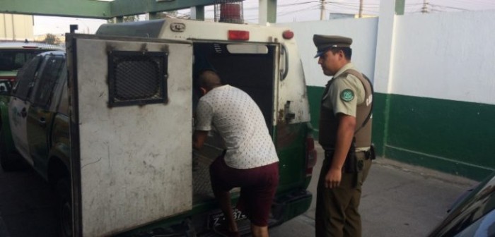 Cara dura: detienen a hombre que golpeó a su hija luego que lo descubriera siendo infiel