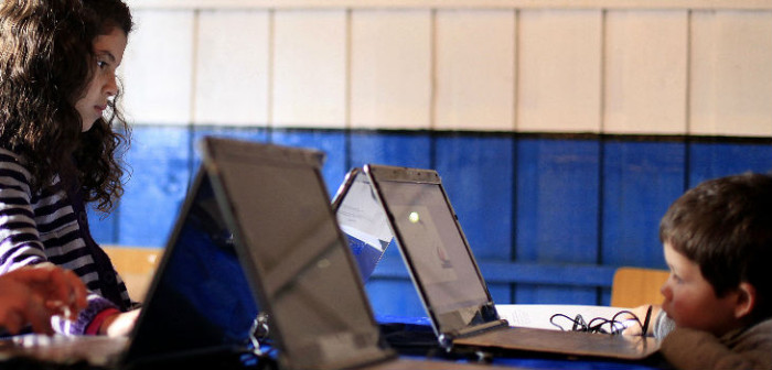 ¡Tremendo! Docente que trabajó meses sin sueldo logró Excelencia Académica para su escuela