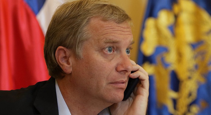 José Antonio Kast fue sacado a golpes de universidad en Iquique: así fue el momento