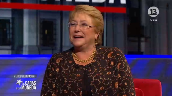 La divertida broma de Don Francisco a Michelle Bachelet que se tomó las redes sociales