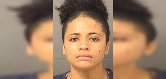 Mujer asesinó brutalmente a su madre en EEUU: le arrancó los ojos y los guardó en una caja