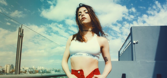 Tienda online lanza estrafalario conjunto de ropa interior