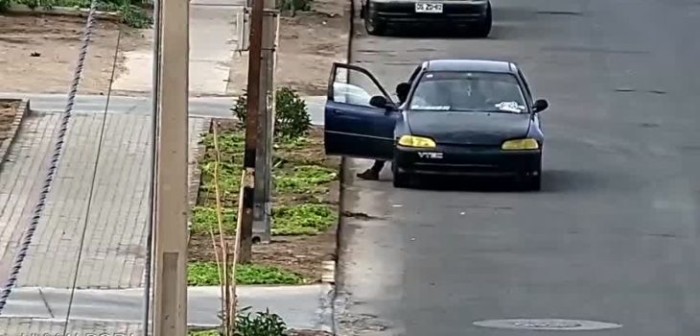 Graban a sujetos realizando el robo más 