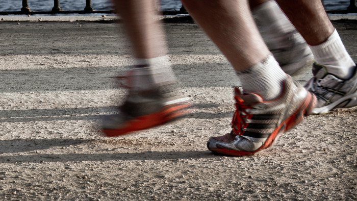 ¿Te duelen los dientes al correr? estas son algunas de las razones que lo explican