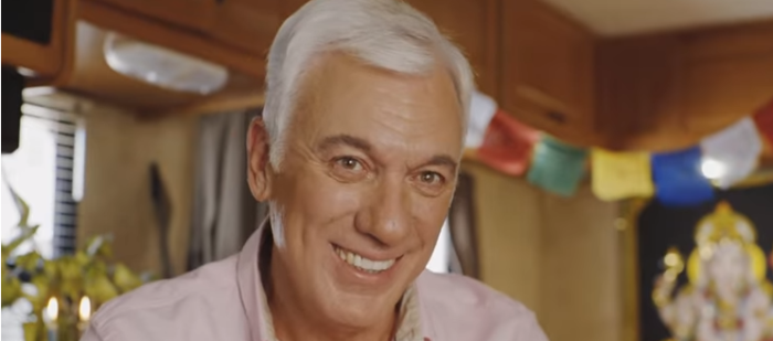 Antonio Vodanovic inauguró su Instagram con divertido spot junto a Juanes y Tonka Tomicic