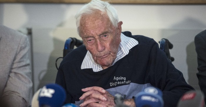 Científico de 104 años viajó a Suiza y cumplió anhelo de suicidarse de forma asistida