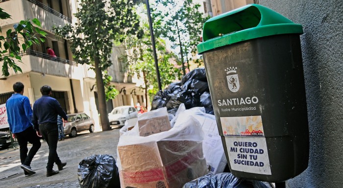 ¿A lo Kim Kardashian? El “exclusivo” basurero de Vitacura que sacó carcajadas en redes