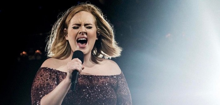 Adele celebró la llegada de los 30 con cumpleaños a lo 