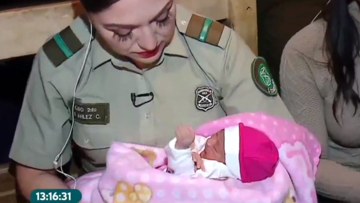 La admirable historia de carabinera que salvó la vida de recién nacida: asistió su parto