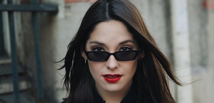 Kel Calderón vuelve a dividir a sus fans con fotografía idéntica a una de Kendall Jenner