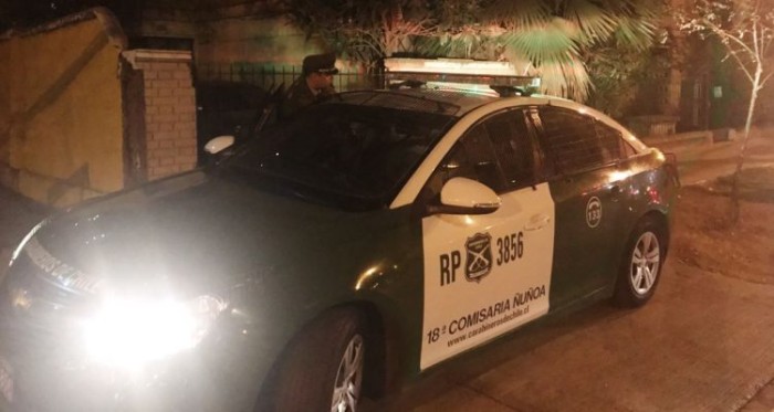 Mujer de 63 años fue asesinada por asaltantes en La Reina: esposo e hijo quedaron heridos