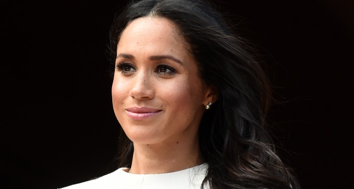 El elegante vestido con el que Meghan Markle rompió el protocolo durante desfile real