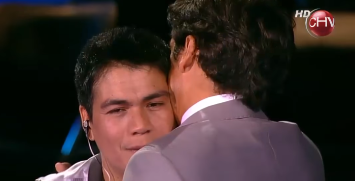 A 7 años de la polémica: revelan qué le dijo al oído Rafa Araneda a Américo en Viña 2011